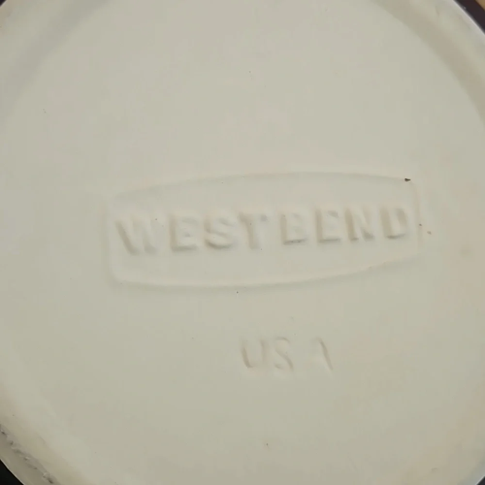 WEST BEND ceramic pot, bean pot, crock pot.